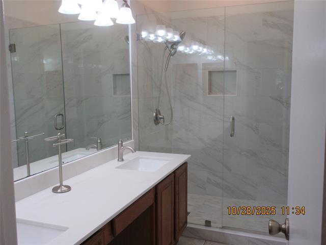 Building Photo - 1705 Overlook Dr