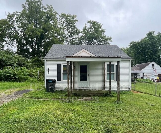 Primary Photo - 324 Maeder Ave