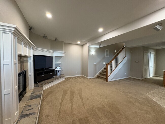 Building Photo - 10630 SW Kable St