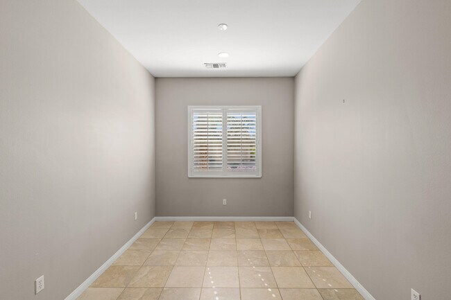 Building Photo - 81370 Avenida Altamira