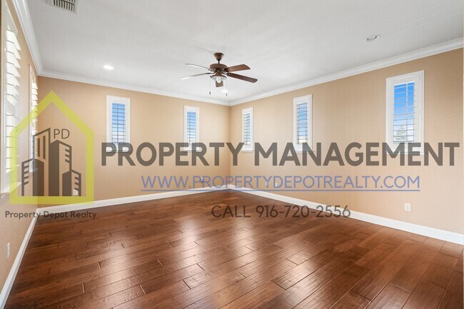 Building Photo - Stunning Custom 5-Bedroom, 3-Bath Home in ...