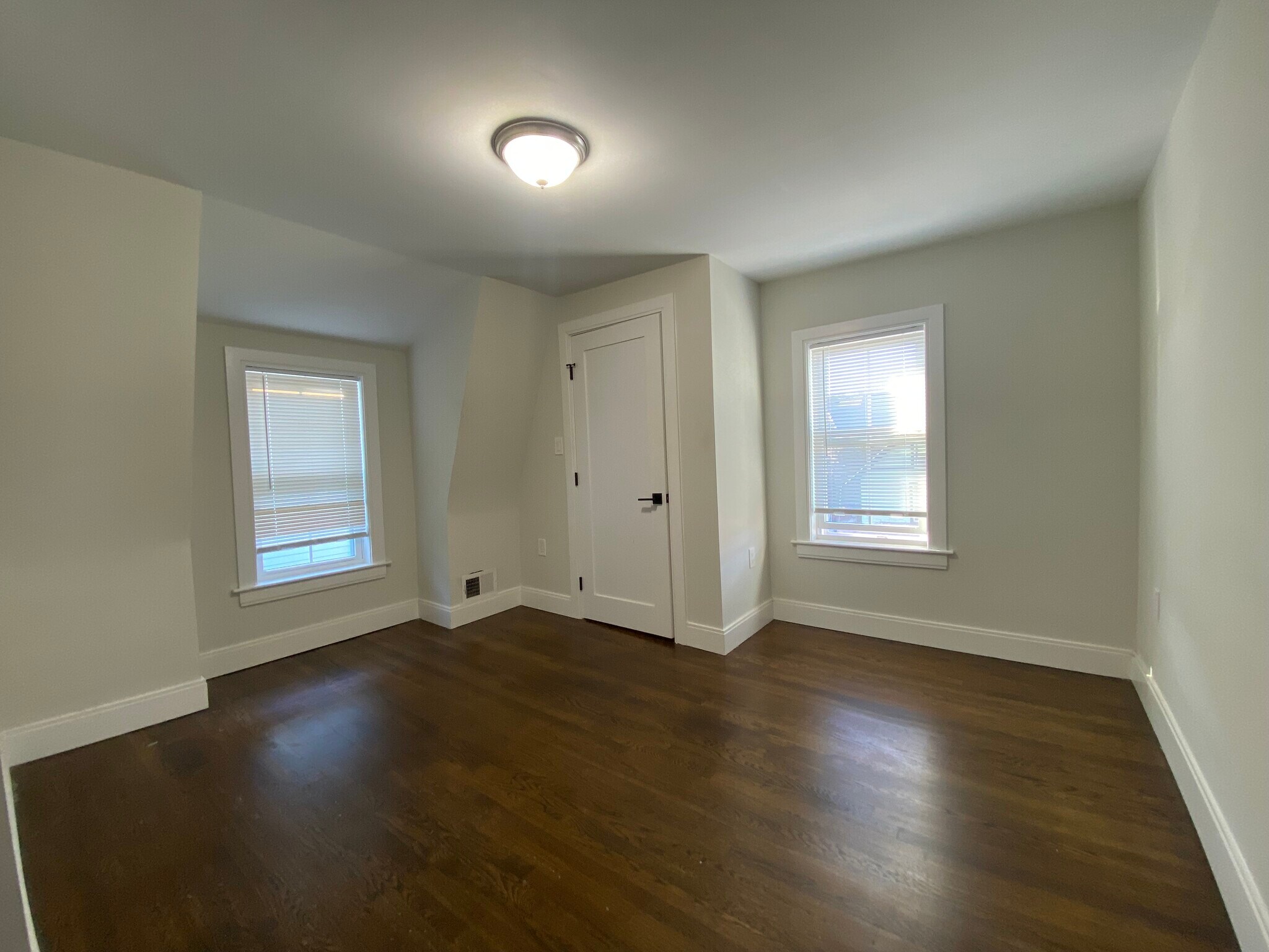 Building Photo - 11 Pomeroy St