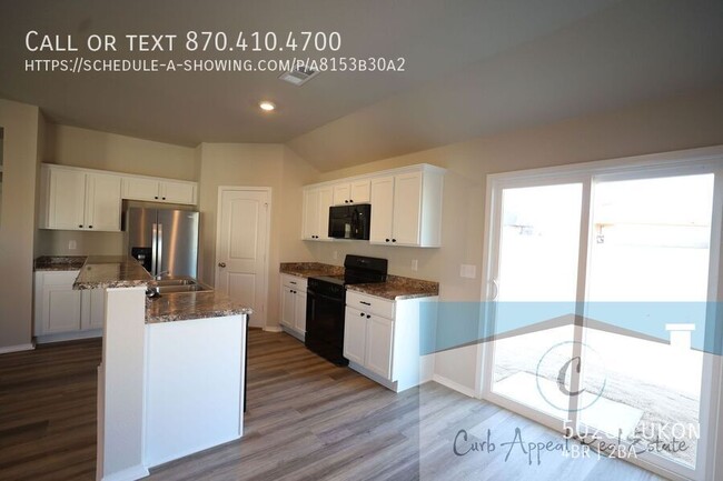 Building Photo - Move in special $900!!  New construction i...