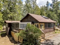 Building Photo - 3 bd 2 ba country cabin close to town