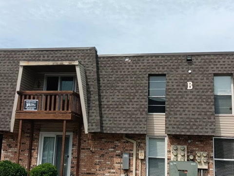Building Photo - 370 Wallace Rd