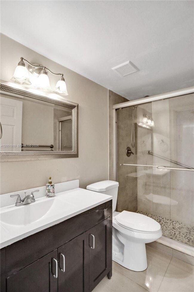 Building Photo - 4600 SW 67th Ave