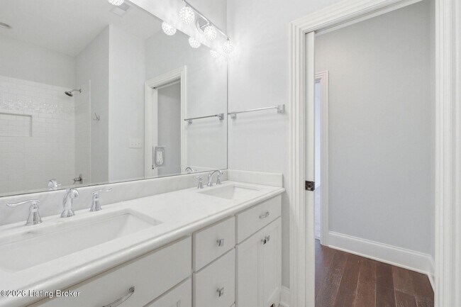 Building Photo - 6300 Mistflower Cir