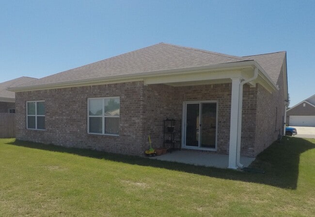 Building Photo - 7968 Hickory Meadow Rd