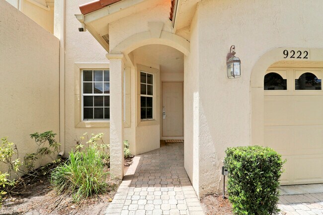 Building Photo - 9222 Wentworth Ln