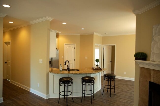 Building Photo - 2649 Vista Meadows