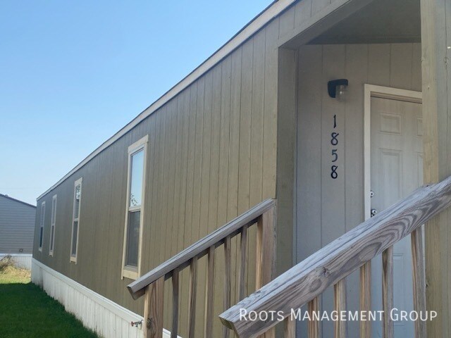 Primary Photo - Home Available to Lease - Apply Today!