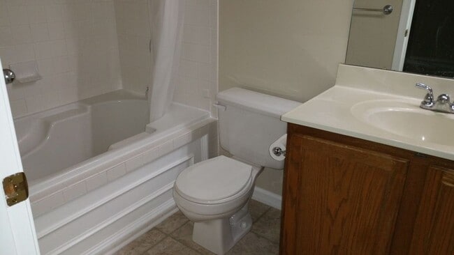 Building Photo - Spacious 3BR Townhouse in Sought-After Constant Friendship – Minutes to Everything!