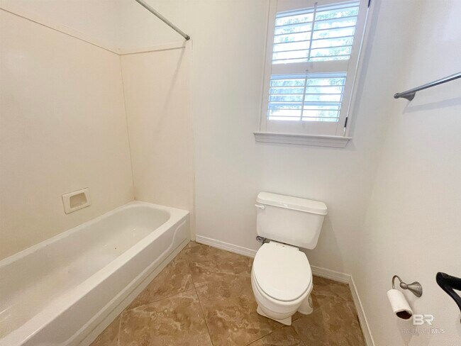Building Photo - 30442 Middle Creek Cir