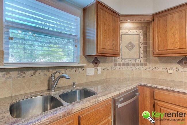 Building Photo - 9802 Willers Way