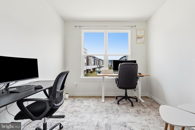 Building Photo - 16007 Hyde Pk Pl