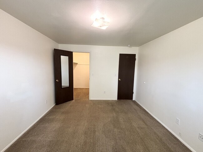 Building Photo - 4768 S Bonair St