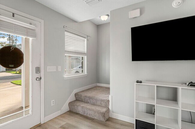 Building Photo - 2143 Sterling Cove Blvd