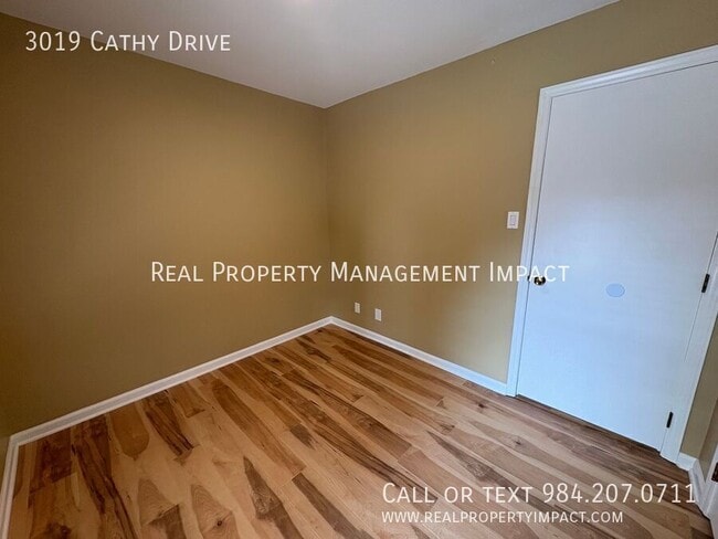 Building Photo - 3019 Cathy Dr