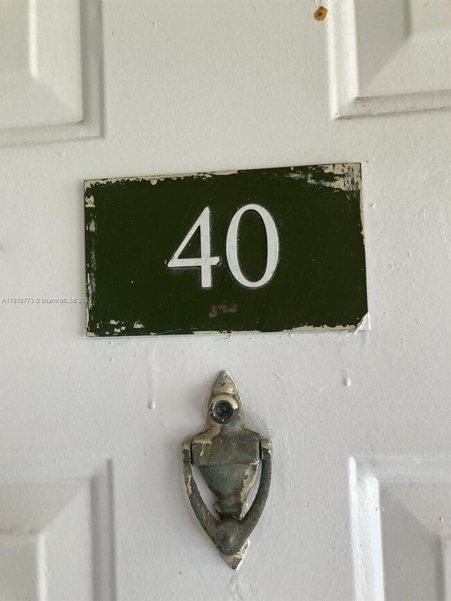 Primary Photo - 5200 NW 31st Ave