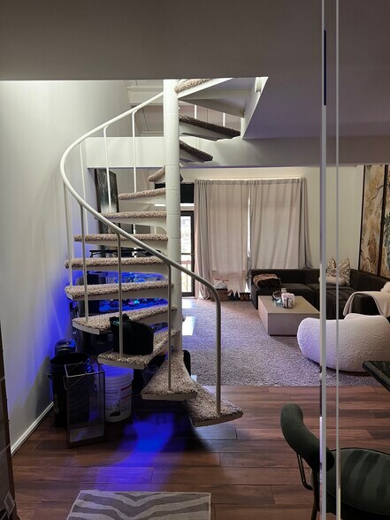 Building Photo - 9 Smoke Rise