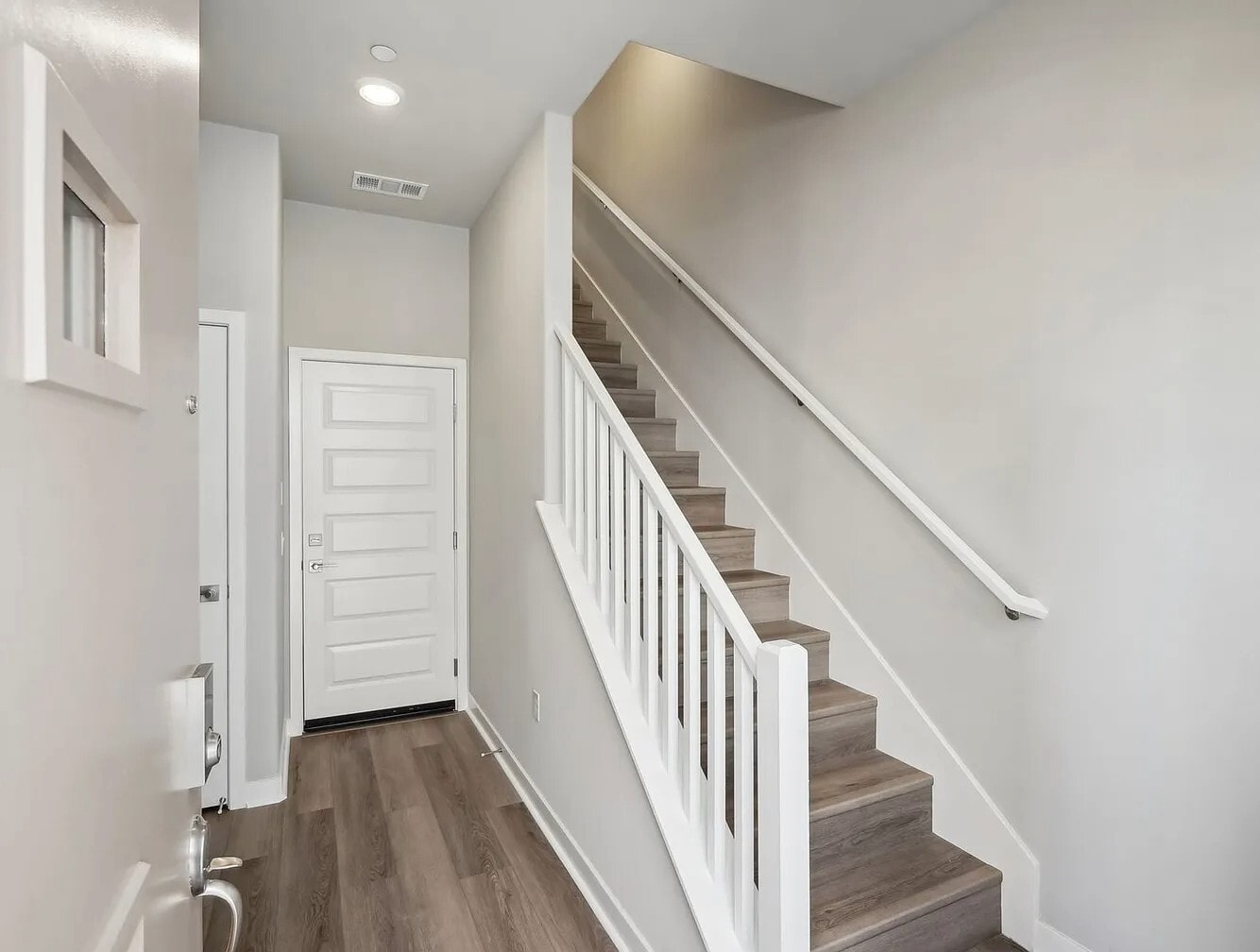 entry - 1475 Sandbar Ln