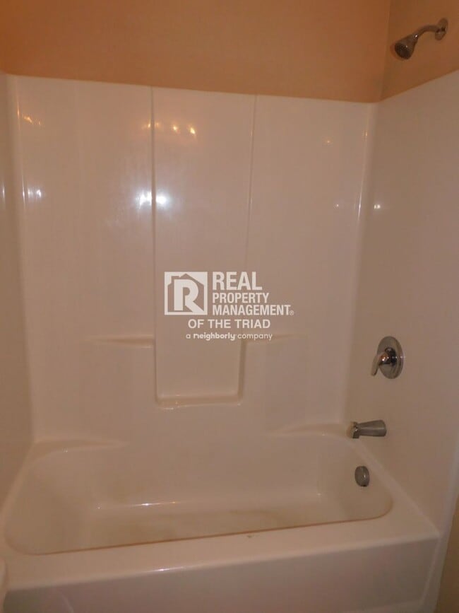 Building Photo - Pre-Market Newer 4 Bedroom / 2 Car Garage ...