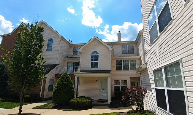 Building Photo - 412 Plymouth Rd