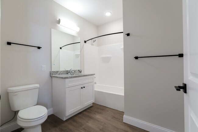 Building Photo - Lofts on State