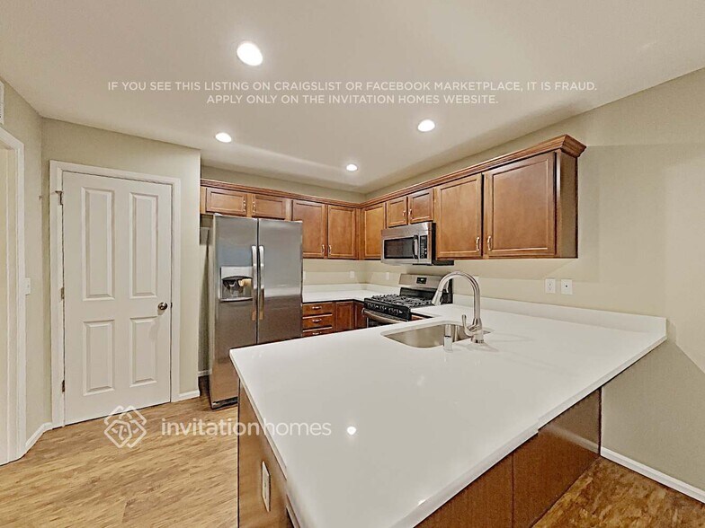 Building Photo - 12804 81 Ave Ct E