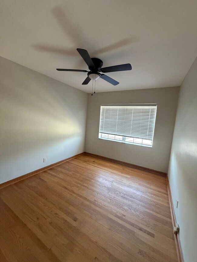 Building Photo - 89 Willmore Rd