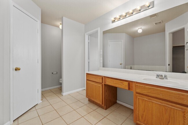 Building Photo - 21015 Hidden Bridle Ct