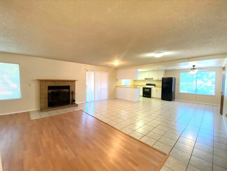 Building Photo - 2911 Winners Cir