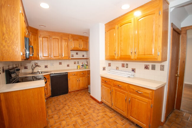 Building Photo - 38 Wayland Rd