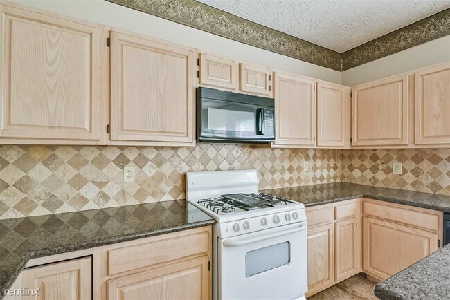 Building Photo - 4 br, 2 bath House - 1108 Woodchase Drive
