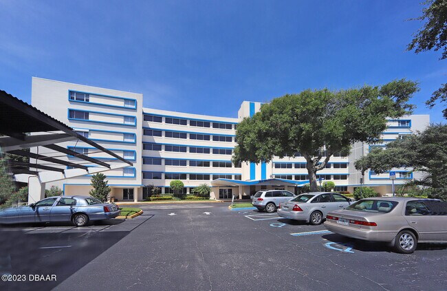 Building Photo - 1224 S Peninsula Dr