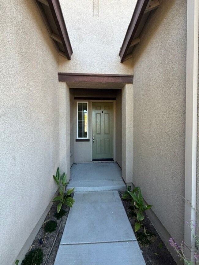 Building Photo - 362 Olivadi Way