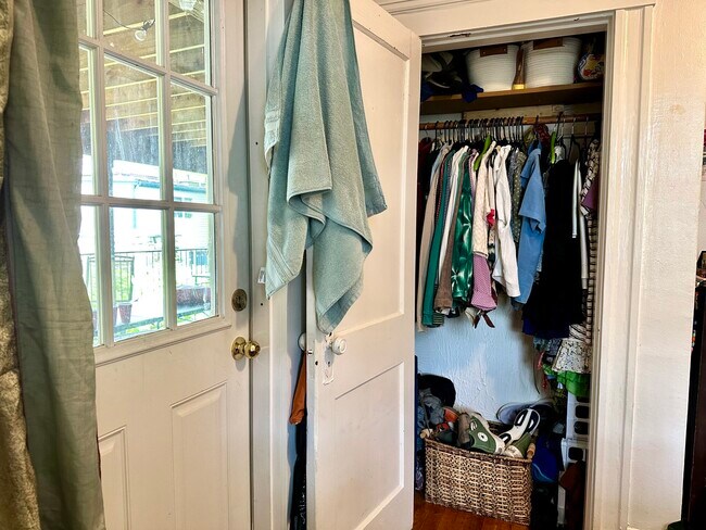 Building Photo - 223 Summer St