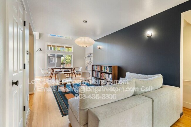 Building Photo - 10247 NW Village Heights Dr