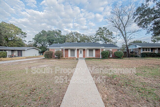 Building Photo - 4361 Montclair Cir E