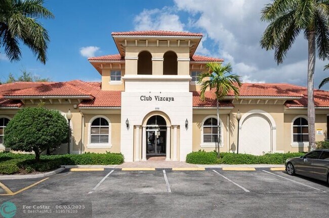 Building Photo - 5048 SW 136th Ave