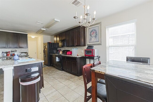 Building Photo - 9218 Adobe Sky Ct