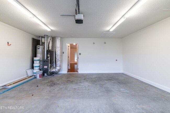 Building Photo - 5104 Cates Bend Way