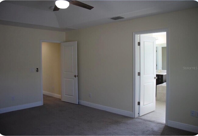 Building Photo - 6206 Scarlet Darter Wy