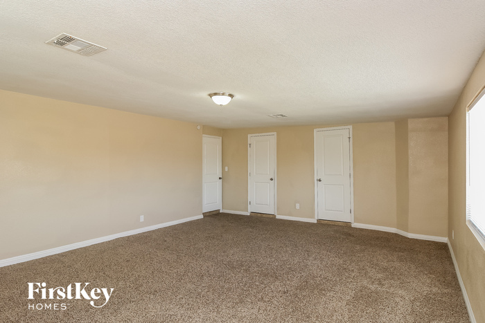 Building Photo - 5119 Margo Dr