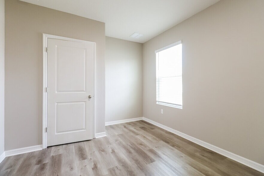 Building Photo - 10226 Geese Trail Cir