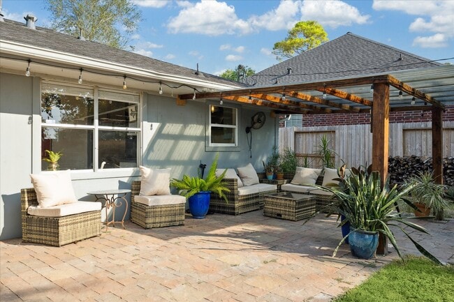 Building Photo - 11531 Gaymoor Dr