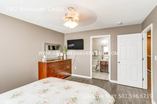 Building Photo - 2502 Ridgeland Cir