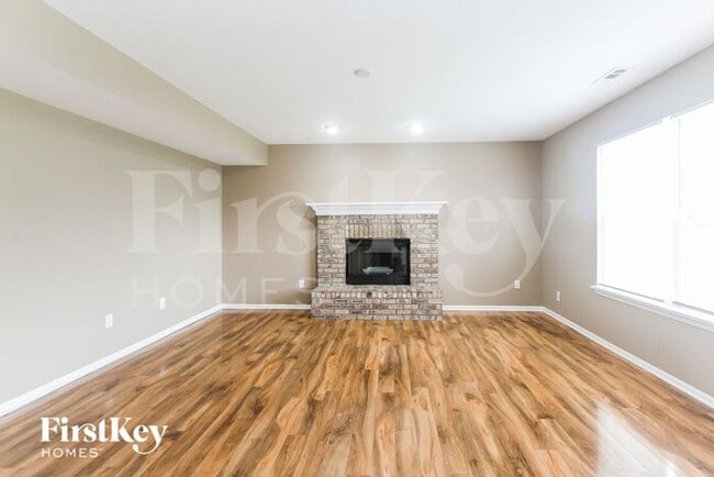 Building Photo - 7156 Bracken Ln