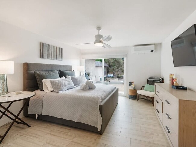 Building Photo - 750 S Sierra Ave