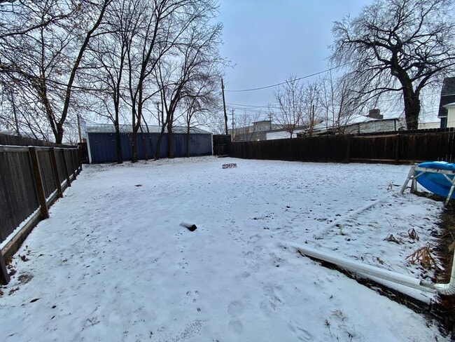 Building Photo - 4 Bedroom near Downtown Fargo!